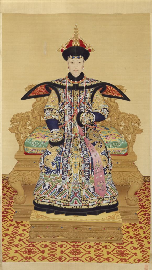 图片[3]-Ming Yellow Satin Embroidered Gold Dragon Leather Gown-China Archive